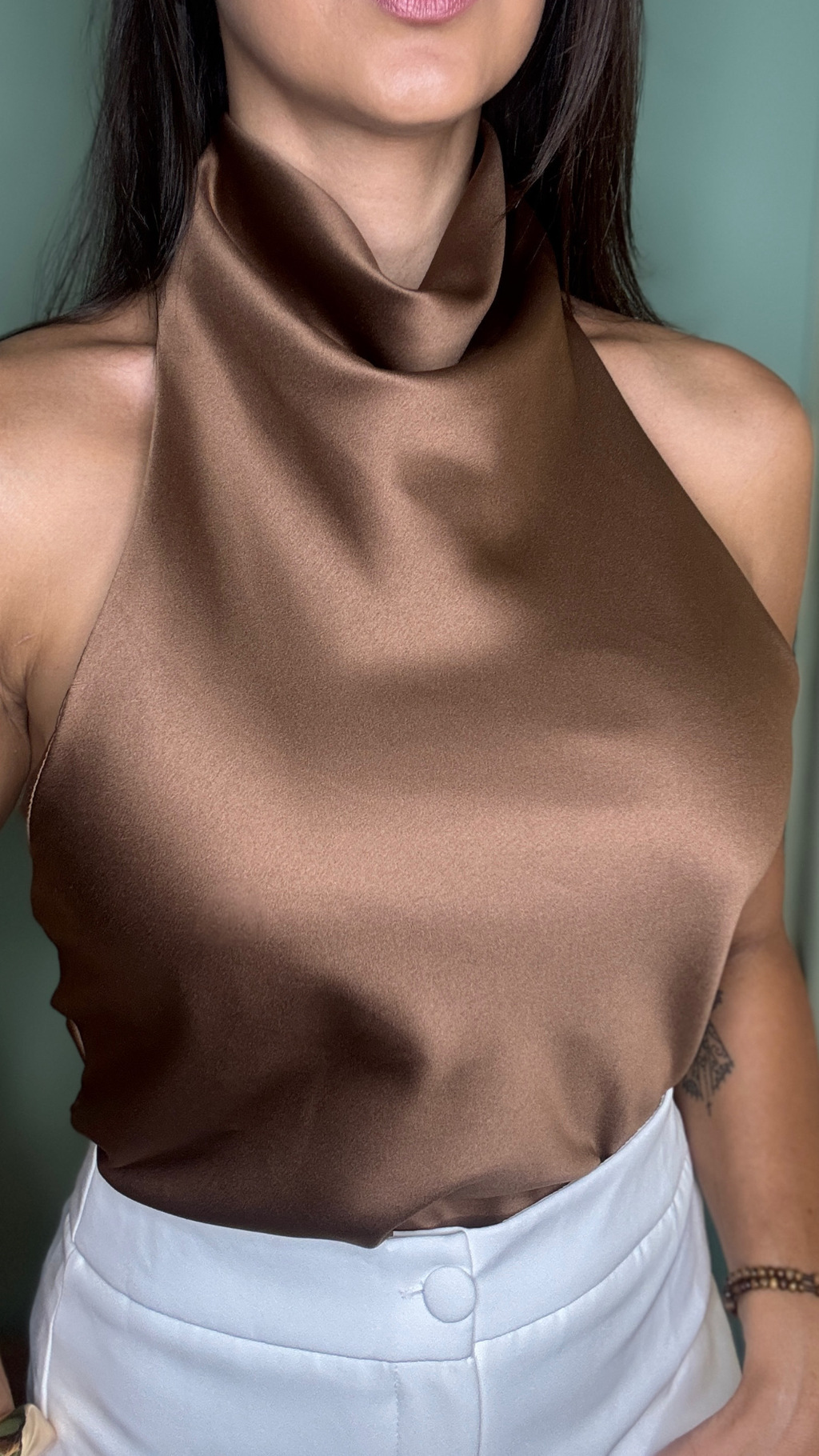 BLUSA GOLA BOBA FRENTE ÚNICA CETIM